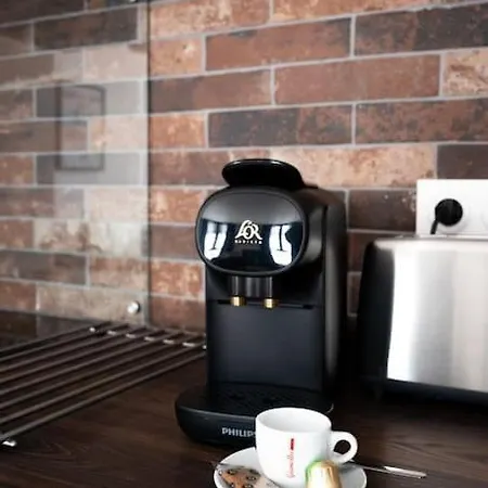 Le Pozzi, Parking Prive Plein Centre * ברגרק