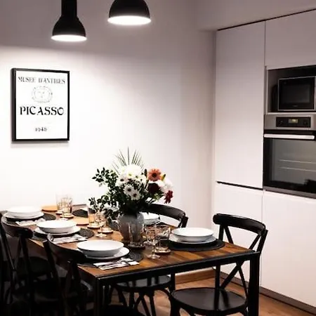 Le Pozzi, Parking Prive Plein Centre Apartment *