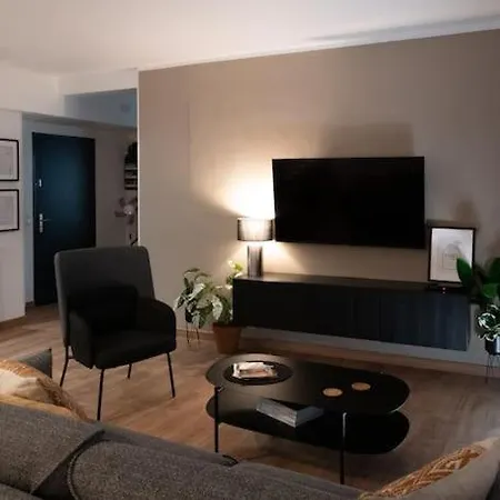 Le Pozzi, Parking Prive Plein Centre Apartment *